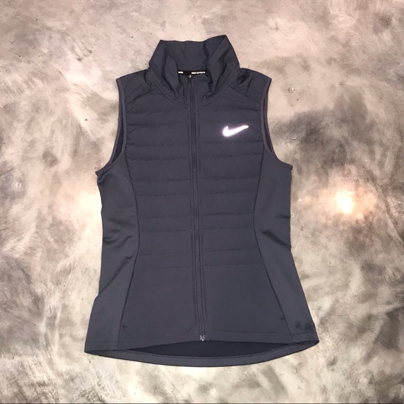 Nike Vest - Picture 2 of 5